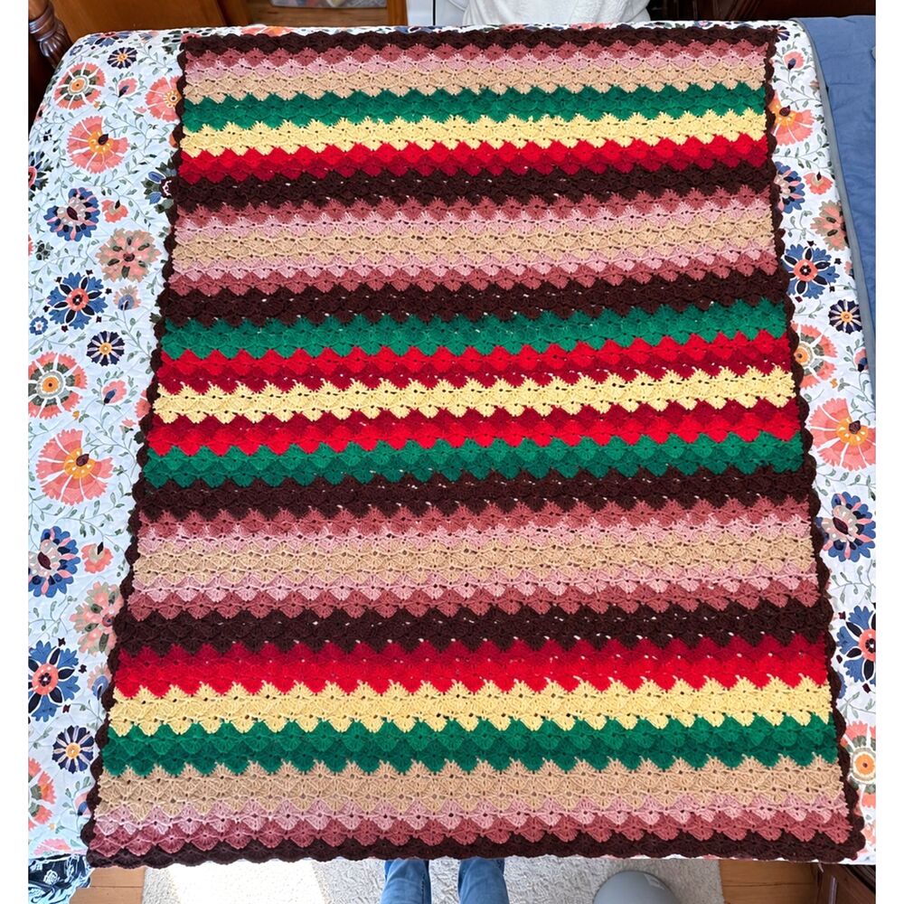 Vintage Style Handmade Shell Stitch Crochet Afghan Blanket 42" x 59"